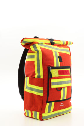 Rolltop Rucksack rot aus upgecycelter Feuerwehrkleidung 63x27x17cm