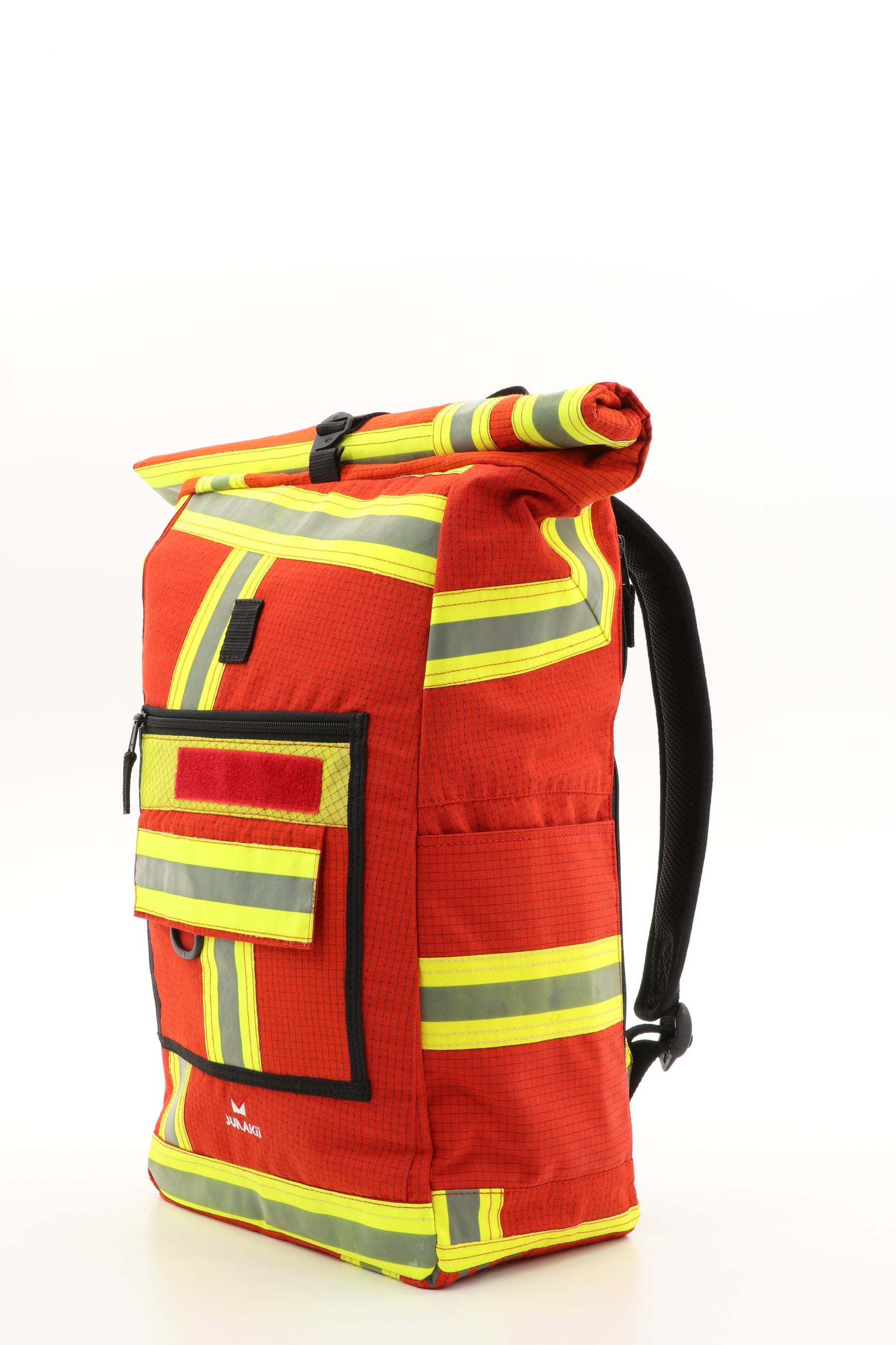 Rolltop Rucksack rot aus upgecycelter Feuerwehrkleidung 63x27x17cm