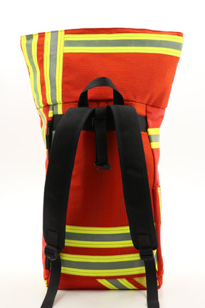 Rolltop Rucksack rot aus upgecycelter Feuerwehrkleidung 63x27x17cm