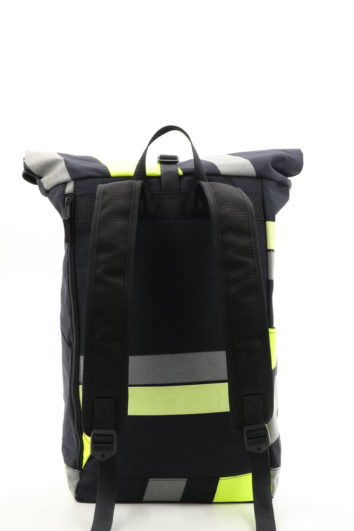 Rolltop Rucksack schwarz gelb aus upgecycelter Feuerwehrkleidung 63x27x17cm