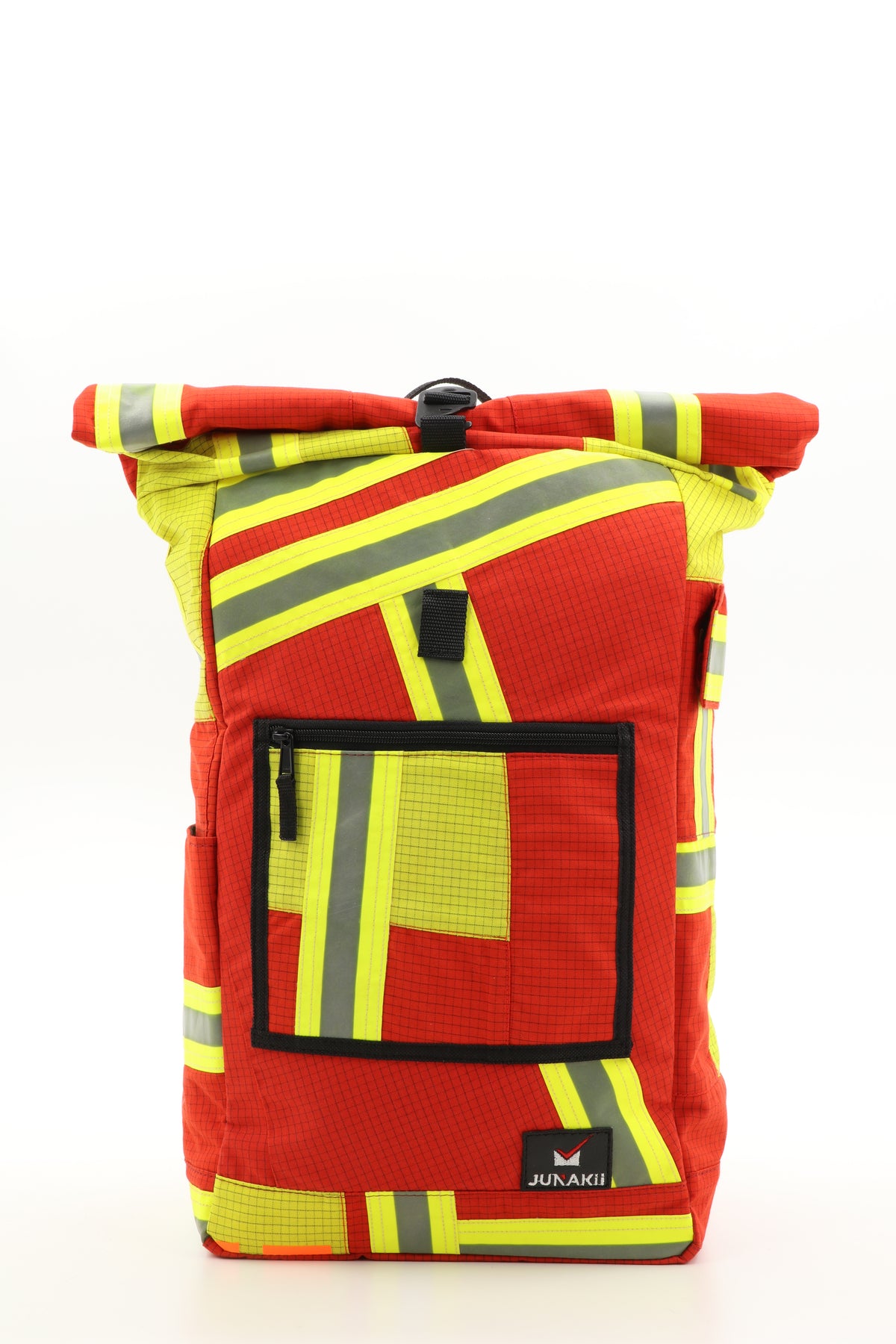Rolltop Rucksack rot aus upgecycelter Feuerwehrkleidung 63x27x17cm