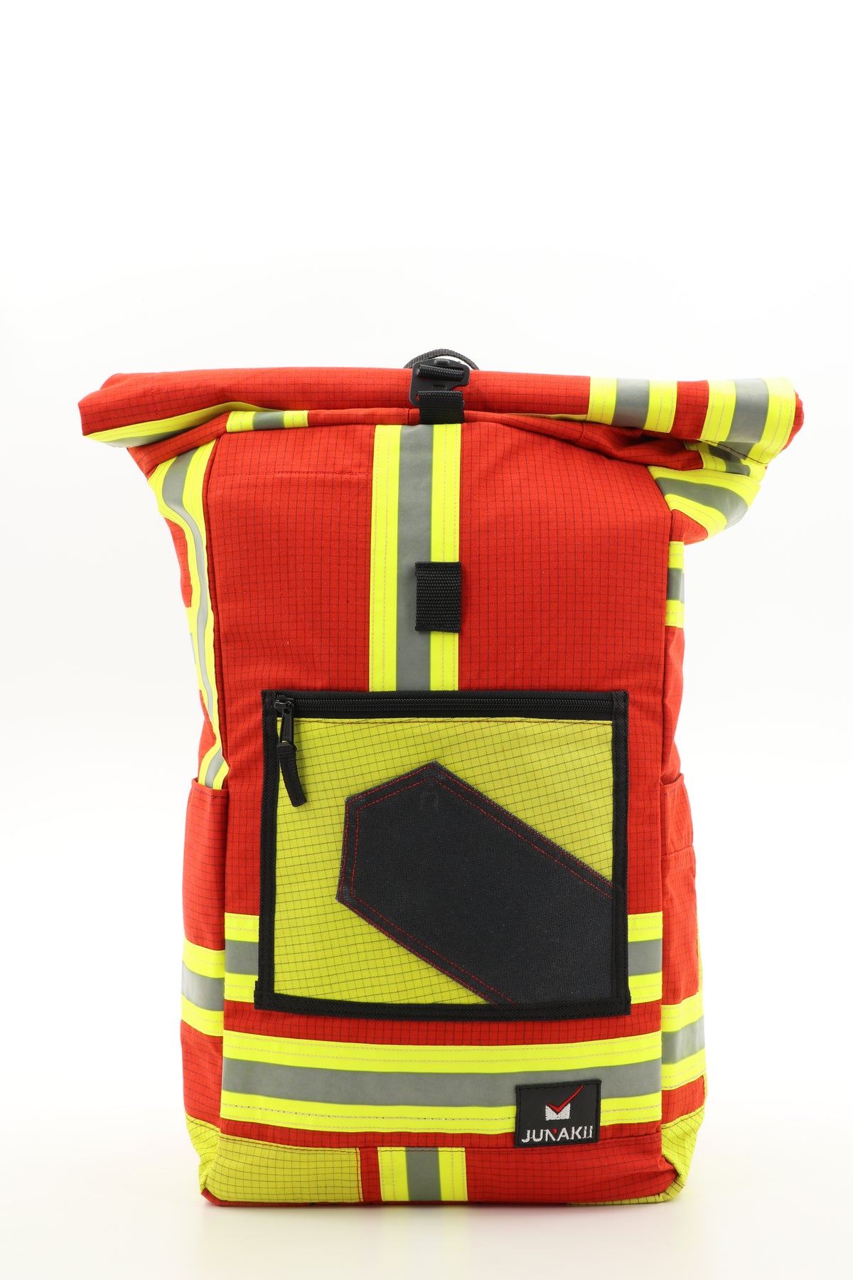 Rolltop Rucksack rot aus upgecycelter Feuerwehrkleidung 63x27x17cm