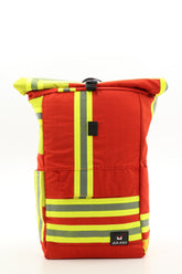 Rolltop Rucksack rot aus upgecycelter Feuerwehrkleidung 63x27x17cm