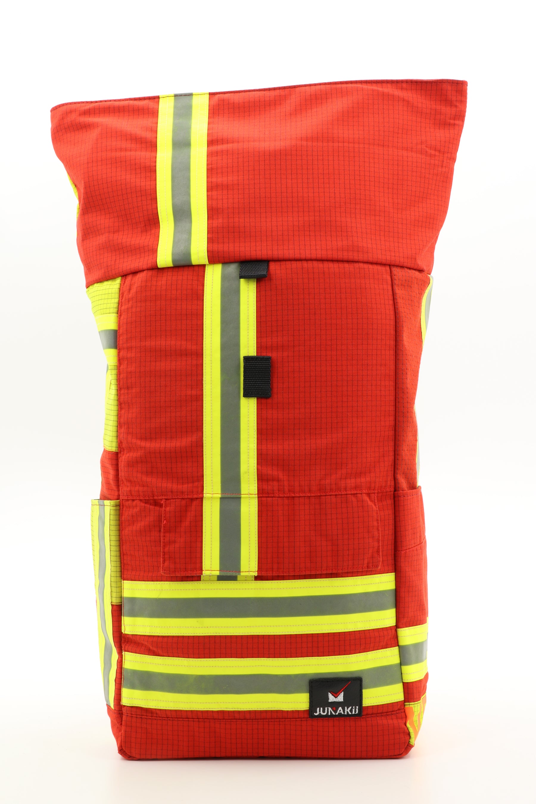 Rolltop Rucksack rot aus upgecycelter Feuerwehrkleidung 63x27x17cm