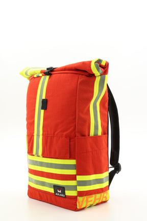 Rolltop Rucksack rot aus upgecycelter Feuerwehrkleidung 63x27x17cm