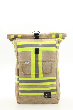 Rolltop Rucksack beige aus upgecycelter Feuerwehrkleidung 63x27x17cm