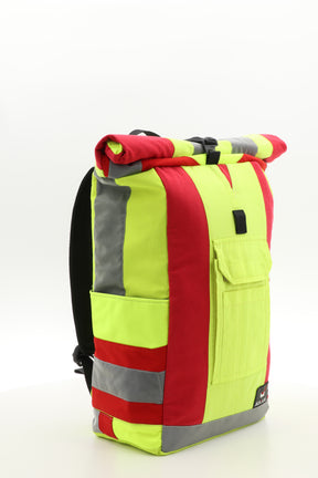 Rolltop Rucksack gelb aus upgecycelter Rettungsdienstkleidung 63x27x17cm