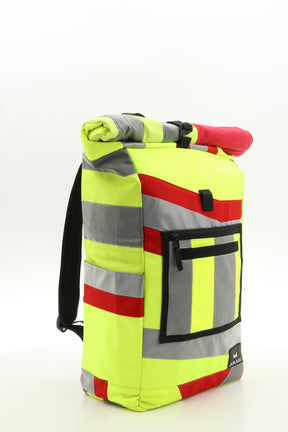 Rolltop Rucksack gelb aus upgecycelter Rettungsdienstkleidung 63x27x17cm