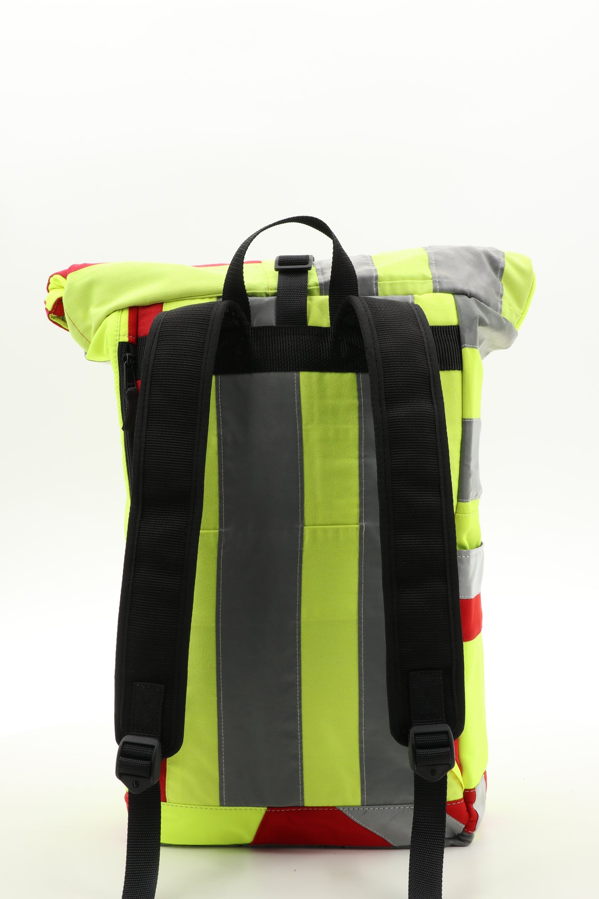 Rolltop Rucksack gelb aus upgecycelter Rettungsdienstkleidung 63x27x17cm