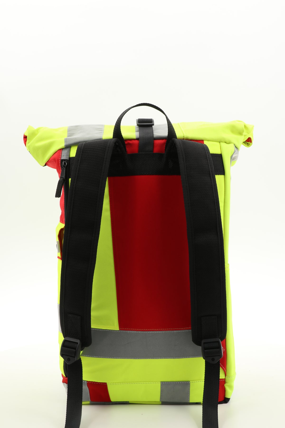 Rolltop Rucksack gelb aus upgecycelter Rettungsdienstkleidung 63x27x17cm