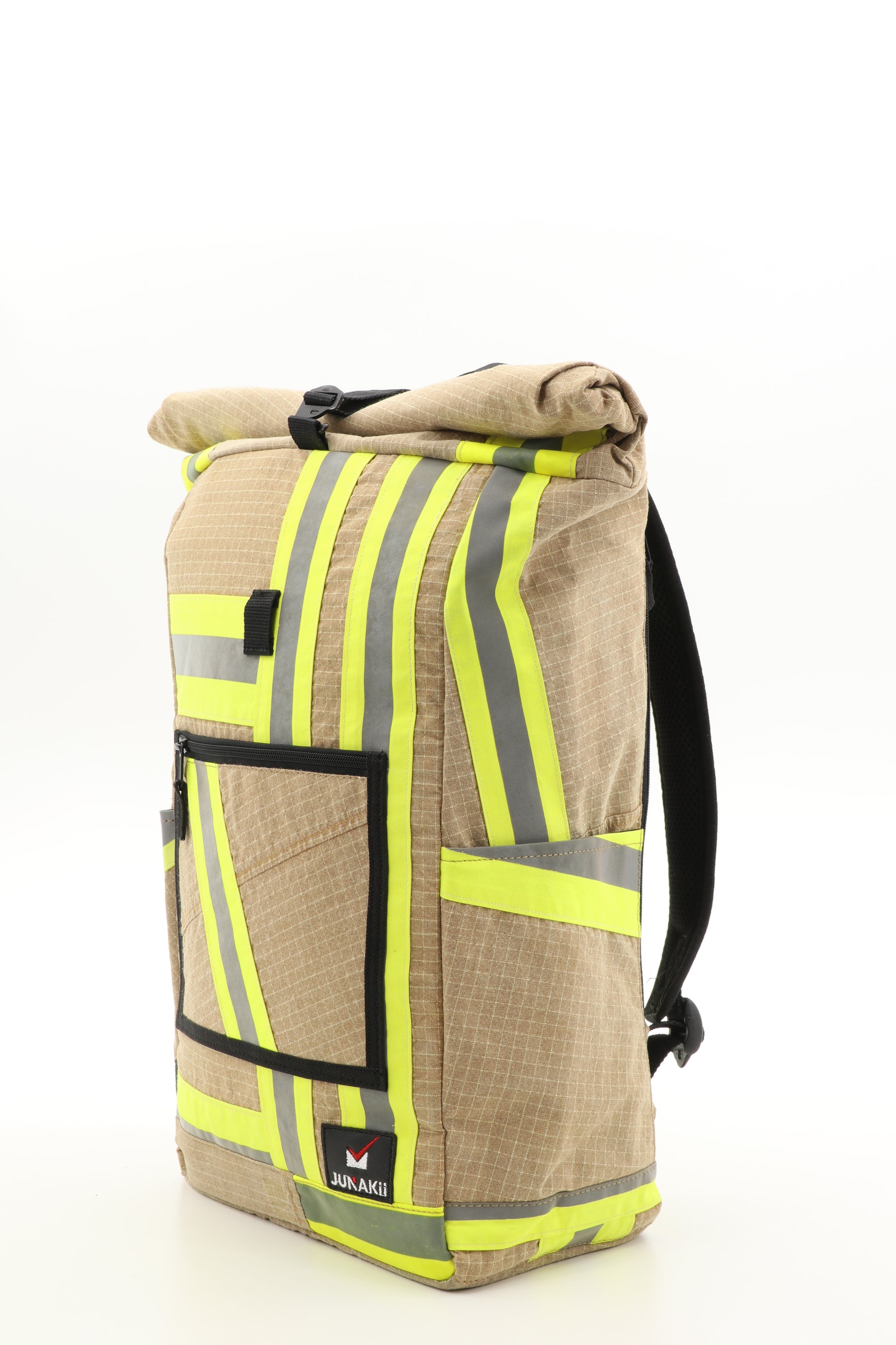 Rolltop Rucksack beige aus upgecycelter Feuerwehrkleidung 63x27x17cm