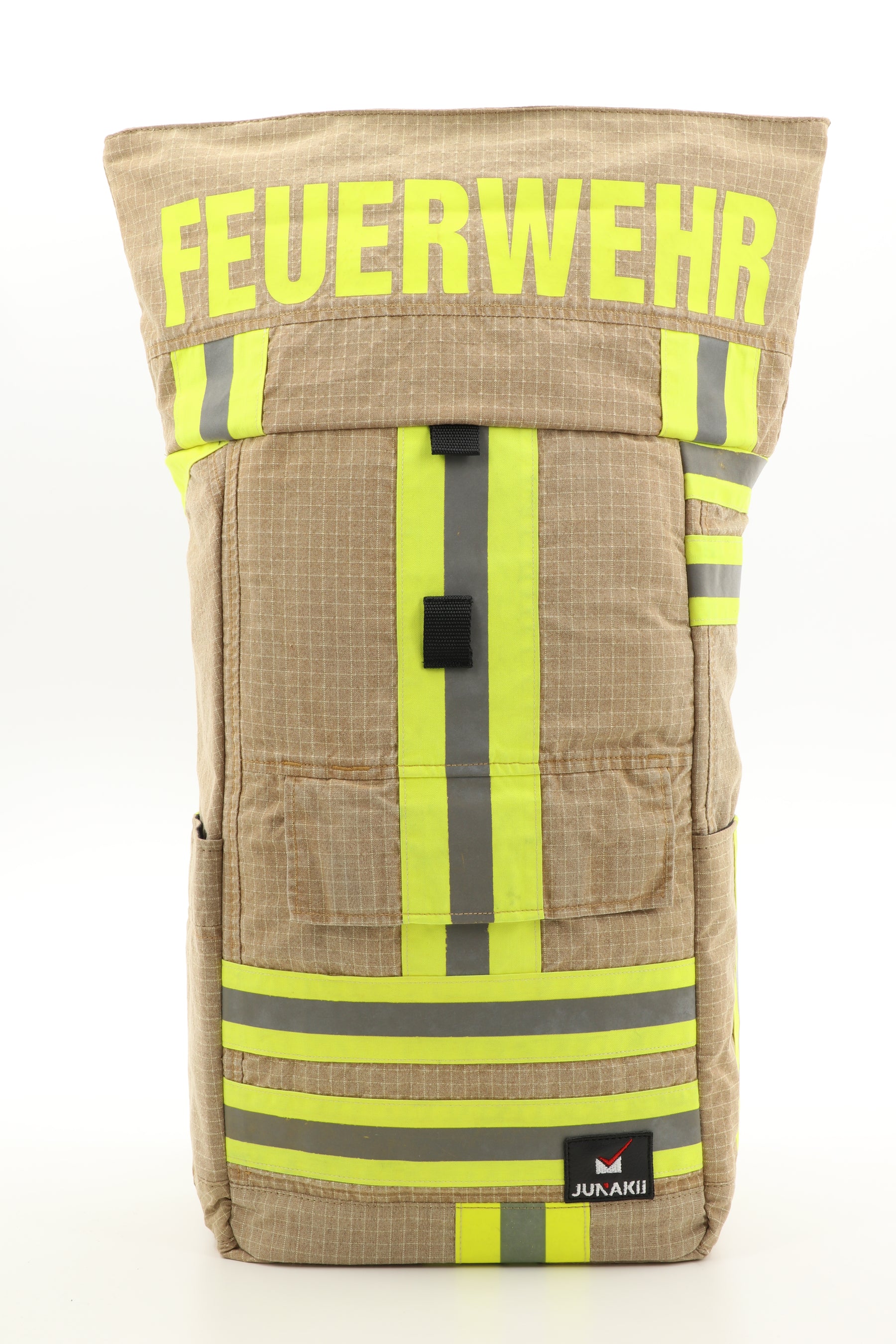 Rolltop Rucksack beige aus upgecycelter Feuerwehrkleidung 63x27x17cm