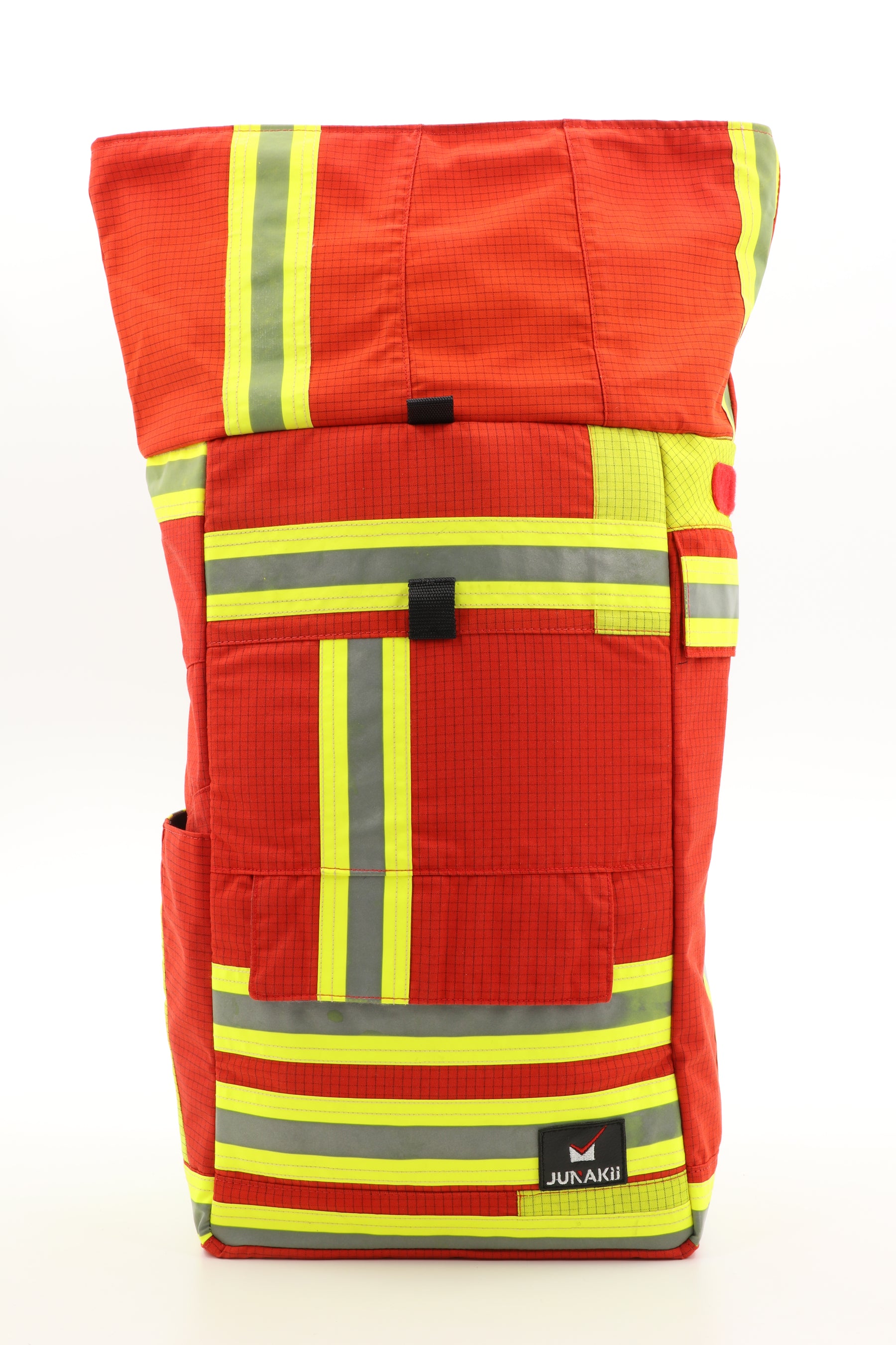 Rolltop Rucksack rot aus upgecycelter Feuerwehrkleidung 63x27x17cm