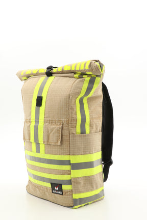Rolltop Rucksack beige aus upgecycelter Feuerwehrkleidung 63x27x17cm