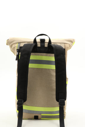 Rolltop Rucksack beige aus upgecycelter Feuerwehrkleidung 63x27x17cm