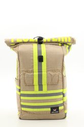 Rolltop Rucksack beige aus upgecycelter Feuerwehrkleidung 63x27x17cm