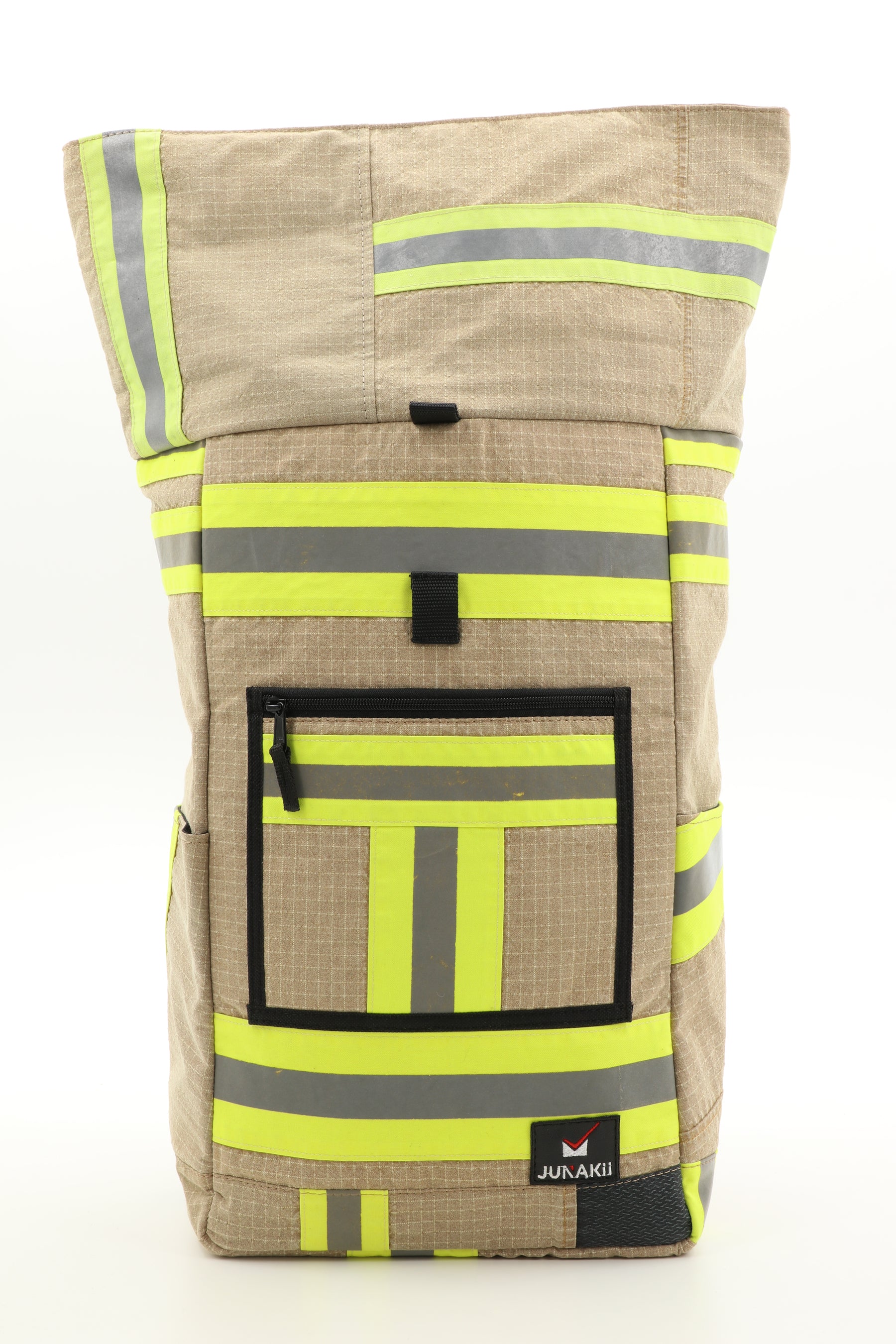 Rolltop Rucksack beige aus upgecycelter Feuerwehrkleidung 63x27x17cm