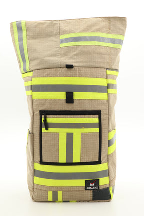 Rolltop Rucksack beige aus upgecycelter Feuerwehrkleidung 63x27x17cm
