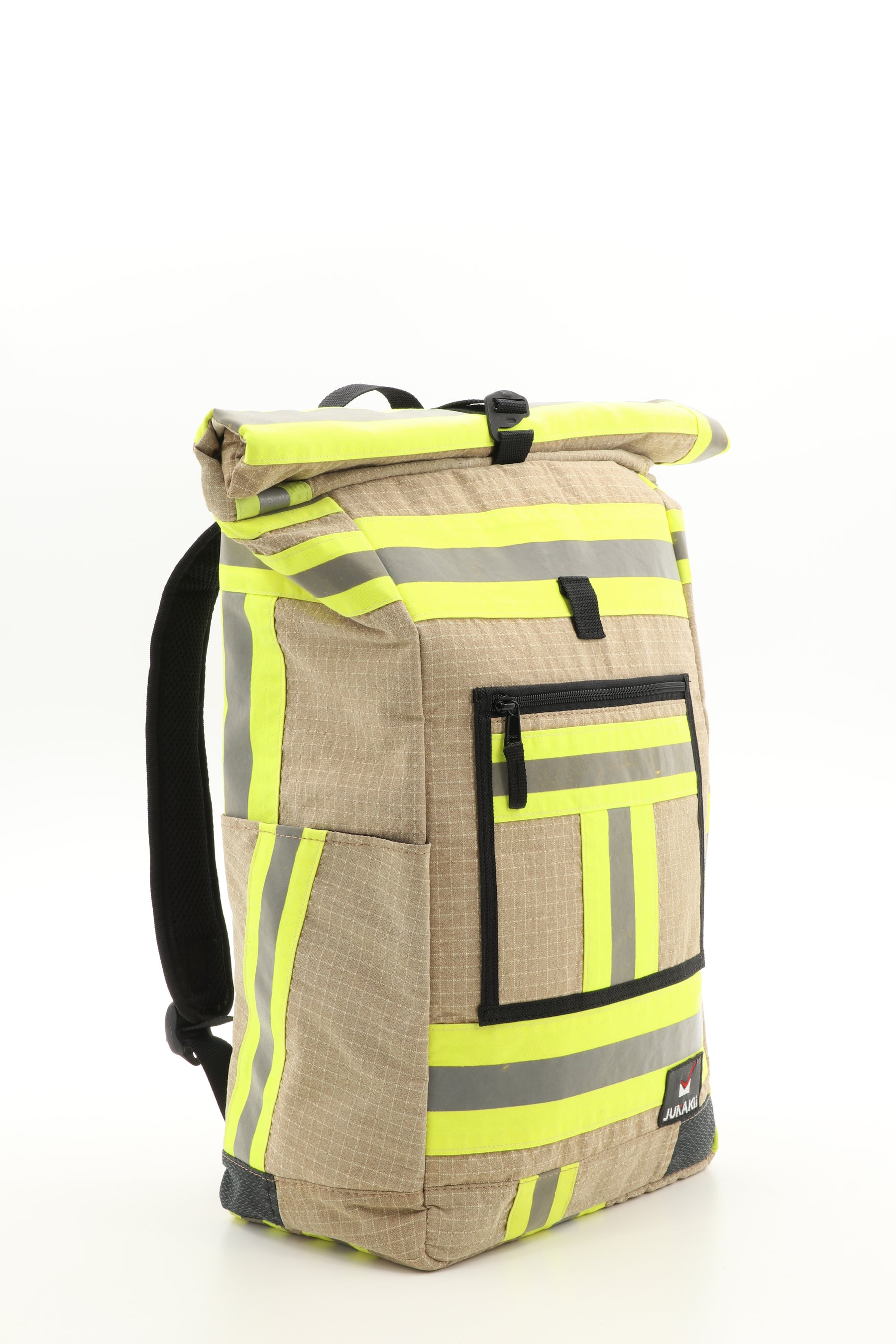 Rolltop Rucksack beige aus upgecycelter Feuerwehrkleidung 63x27x17cm