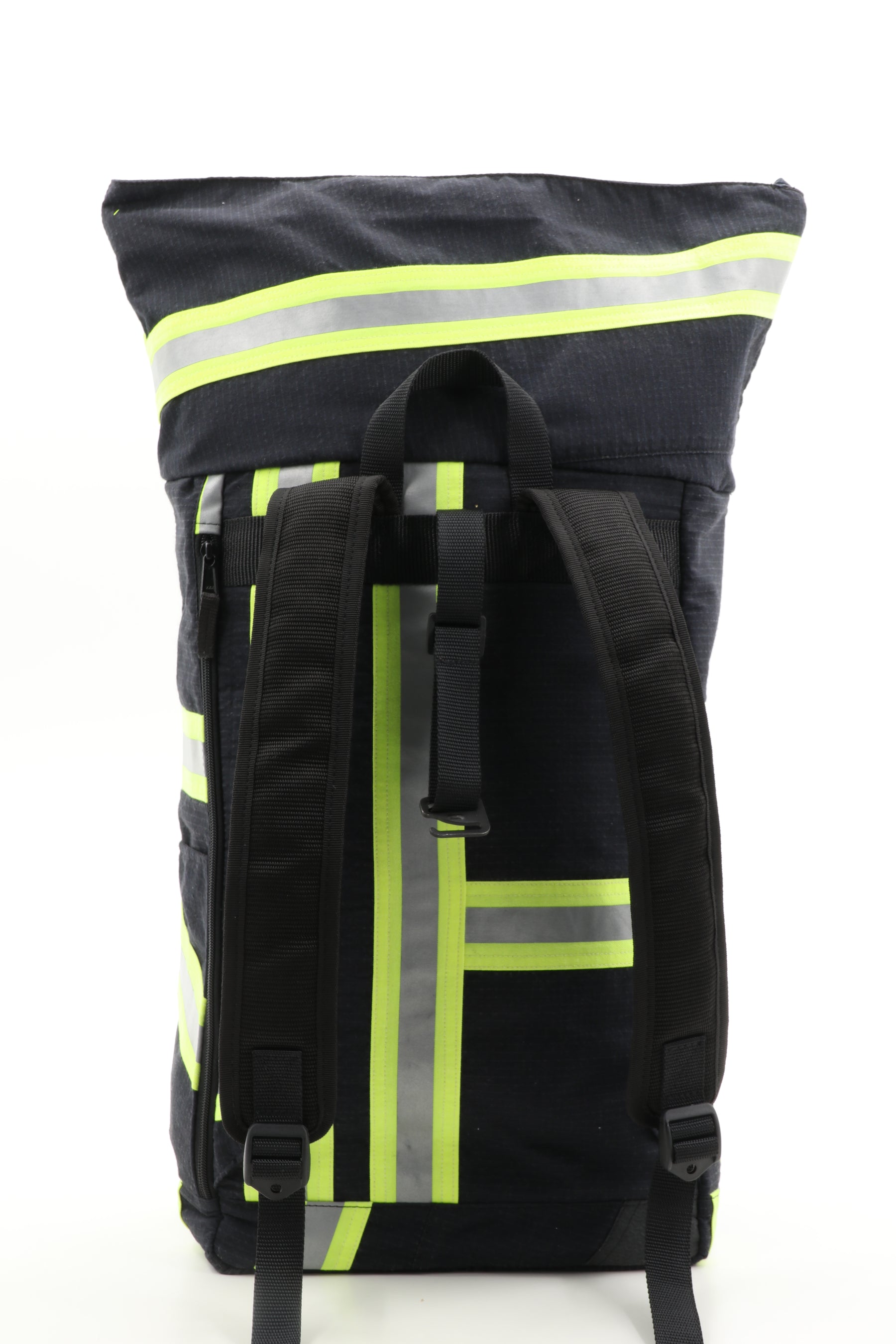 Rolltop Rucksack schwarz gelb aus upgecycelter Feuerwehrkleidung 63x27x17cm