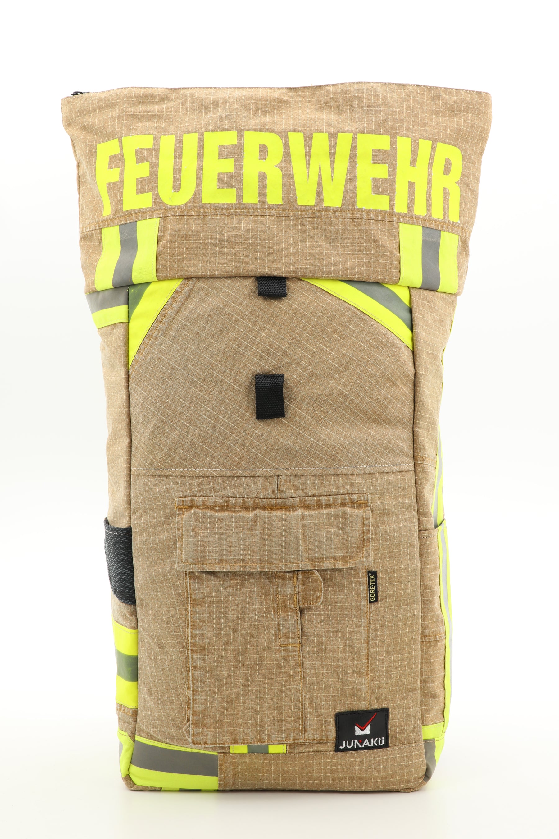 Rolltop Rucksack beige aus upgecycelter Feuerwehrkleidung 63x27x17cm