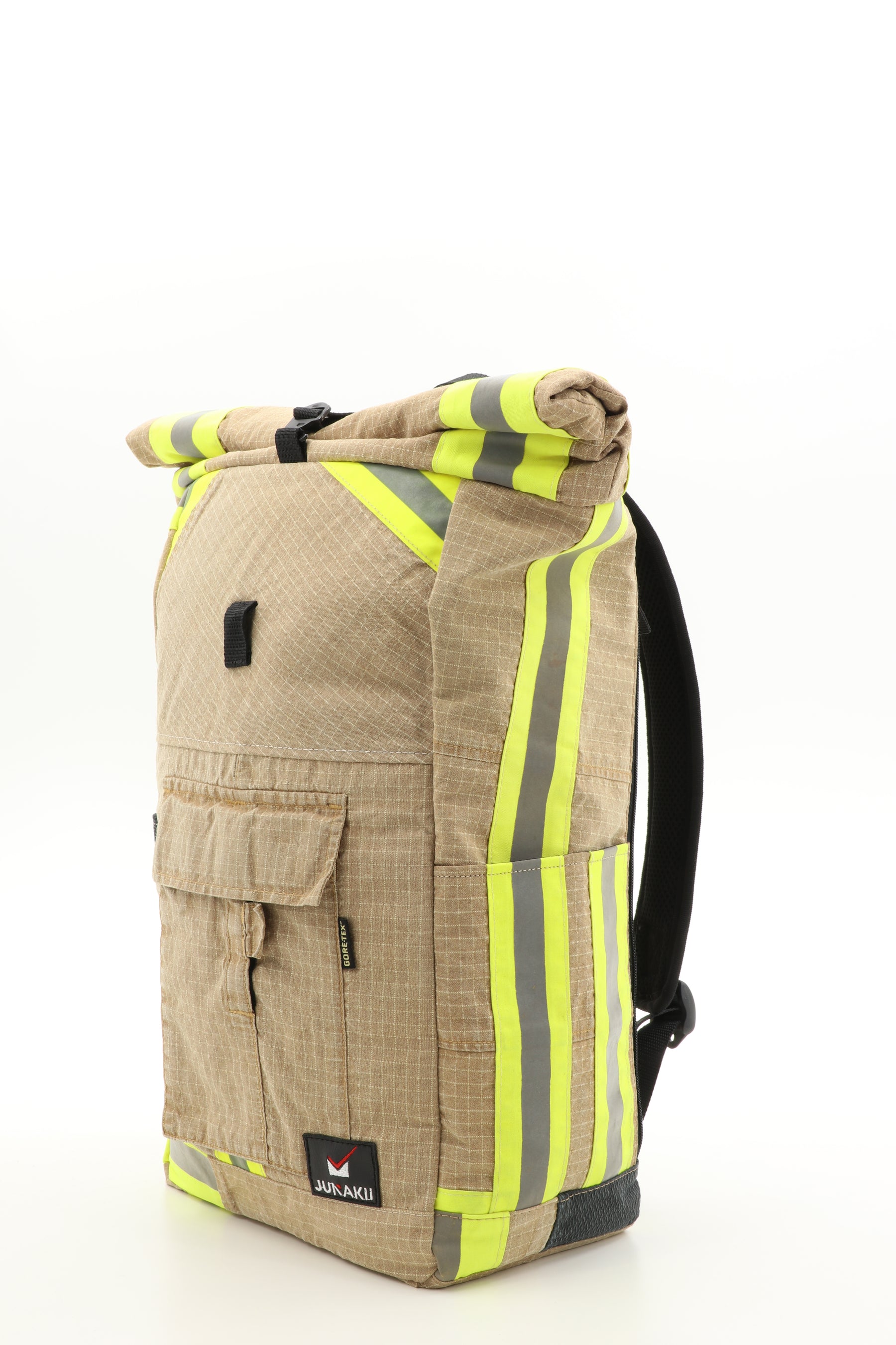 Rolltop Rucksack beige aus upgecycelter Feuerwehrkleidung 63x27x17cm