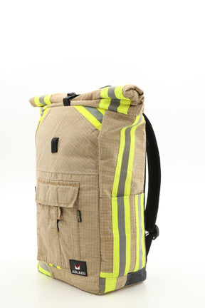 Rolltop Rucksack beige aus upgecycelter Feuerwehrkleidung 63x27x17cm
