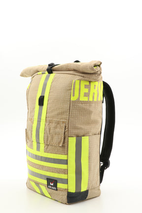 Rolltop Rucksack beige aus upgecycelter Feuerwehrkleidung 63x27x17cm
